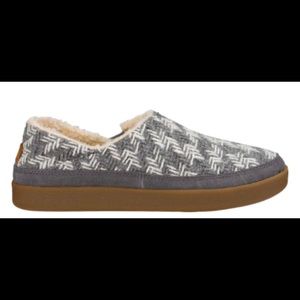 NWT Sanuk Bootah slipper shoes